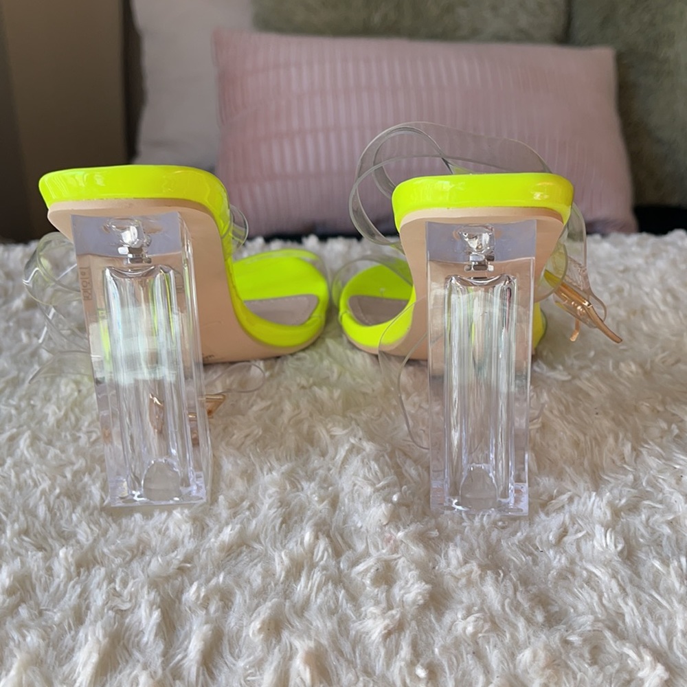Clear Heels - Picture 3 of 3
